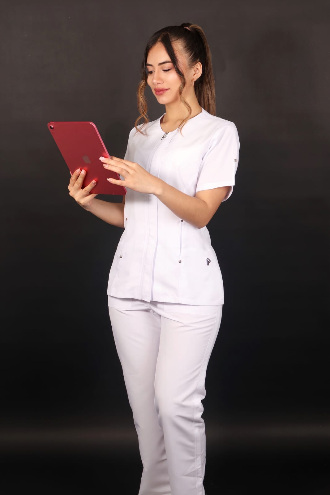 Uniforme Azalea, lanco mujer, Colombia