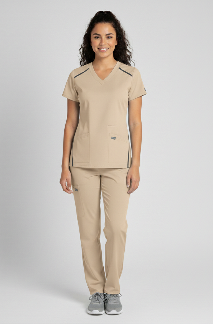 Uniforme Lirio antifluido  mujer Beige Colombia